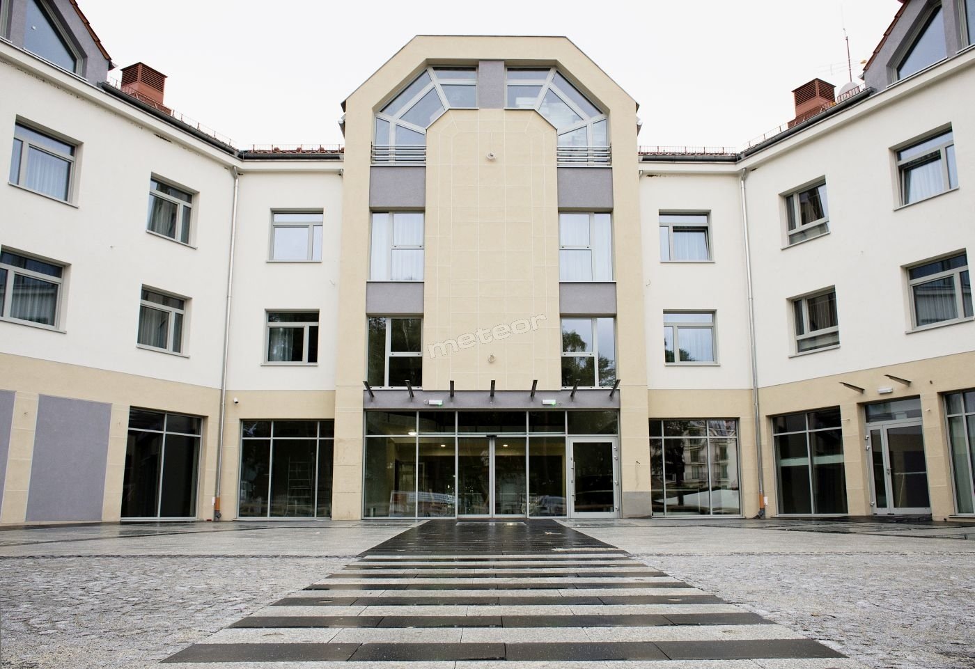 WhiteHotel